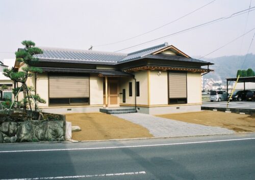 数寄屋造りの和風平屋住宅